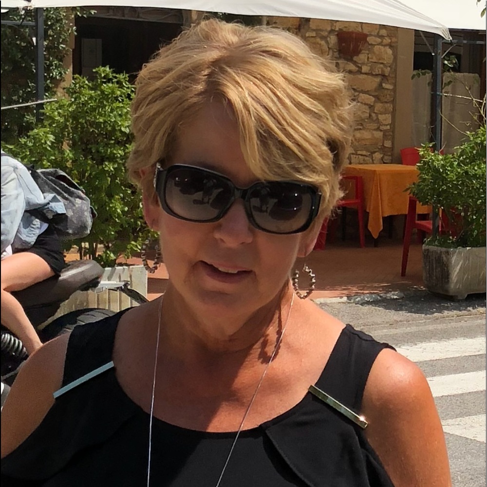 Meet your Posher, Vicki